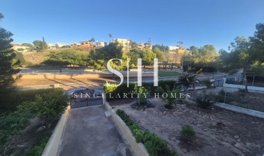 Odsprzedaż - Villa - Torrevieja - Los Balcones - Los Altos del Edén