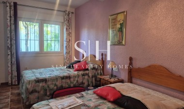 Odsprzedaż - Villa - Torrevieja - Los Balcones - Los Altos del Edén
