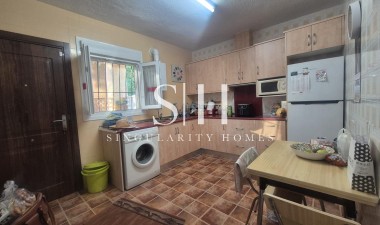 Odsprzedaż - Villa - Torrevieja - Los Balcones - Los Altos del Edén