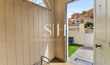 Resale - House - Torrevieja - Costa Blanca
