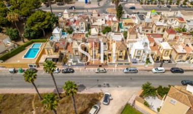 Resale - House - Torrevieja - Costa Blanca