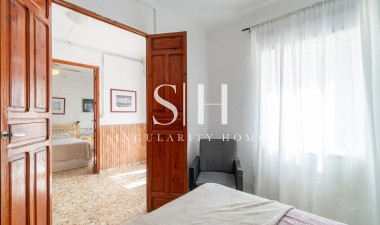 Resale - House - Torre - Pacheco - Roldán