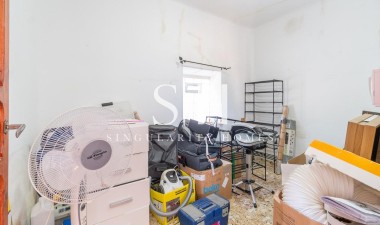 Resale - House - Torre - Pacheco - Roldán