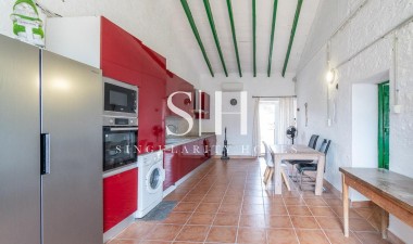 Resale - House - Torre - Pacheco - Roldán