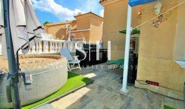 Herverkoop - Villa - Orihuela Costa - Villamartin