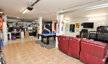 Herverkoop - Villa - Orihuela Costa - Villamartin