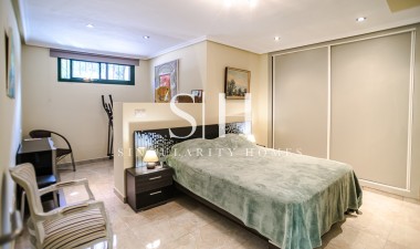 Odsprzedaż - Villa - Torrevieja - Costa Blanca