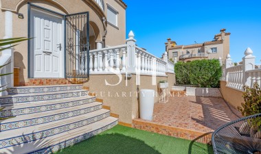 Återförsäljning - Villa - Orihuela Costa - Costa Blanca