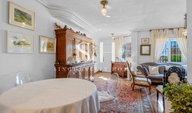 Återförsäljning - Villa - Orihuela Costa - Costa Blanca