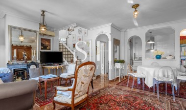 Återförsäljning - Villa - Orihuela Costa - Costa Blanca