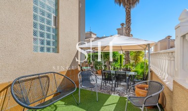 Återförsäljning - Villa - Orihuela Costa - Costa Blanca