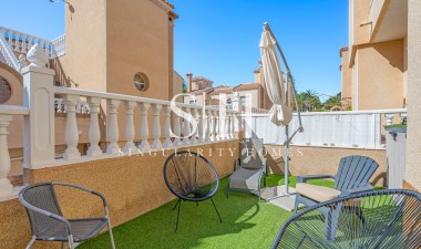 Återförsäljning - Villa - Orihuela Costa - Costa Blanca