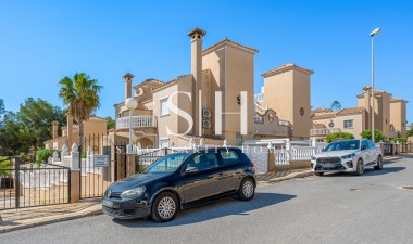 Återförsäljning - Villa - Orihuela Costa - Costa Blanca