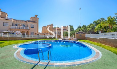 Återförsäljning - Villa - Orihuela Costa - Costa Blanca