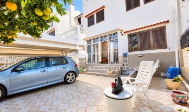 Odsprzedaż - Dom - Torrevieja - Costa Blanca