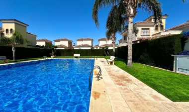 Resale - Villa - Guardamar del Segura - EL RASO