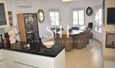 Återförsäljning - Villa - Guardamar del Segura - Costa Blanca