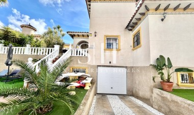 Återförsäljning - Villa - Orihuela Costa - Costa Blanca