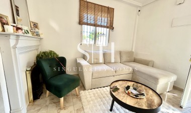 Återförsäljning - Villa - Orihuela Costa - Costa Blanca