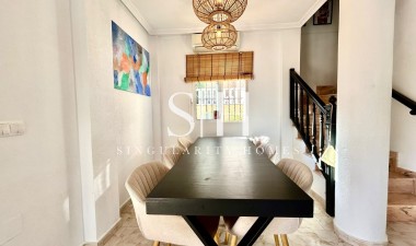Återförsäljning - Villa - Orihuela Costa - Costa Blanca
