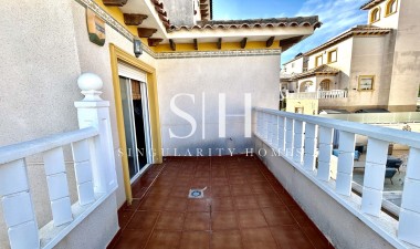 Återförsäljning - Villa - Orihuela Costa - Costa Blanca