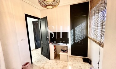 Återförsäljning - Villa - Orihuela Costa - Costa Blanca