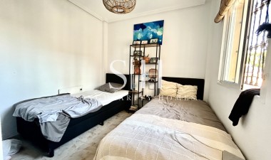 Återförsäljning - Villa - Orihuela Costa - Costa Blanca