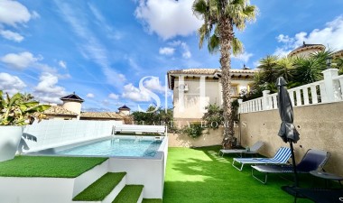 Återförsäljning - Villa - Orihuela Costa - Costa Blanca
