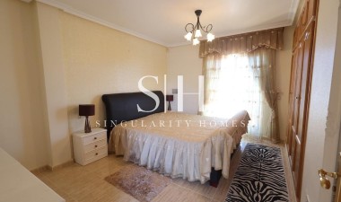 Resale - Villa - Orihuela Costa - Costa Blanca