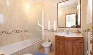Resale - Villa - Orihuela Costa - Costa Blanca