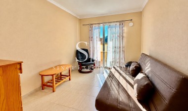 Resale - House - Torrevieja - La Siesta/ El Chaparral