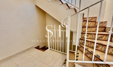 Resale - House - Torrevieja - La Siesta/ El Chaparral