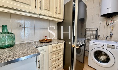 Resale - House - Torrevieja - La Siesta/ El Chaparral