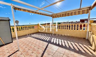 Resale - House - Torrevieja - La Siesta/ El Chaparral