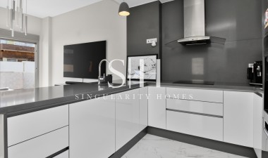 Resale - Villa - Orihuela Costa - Villamartin