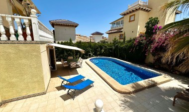 Resale - Villa - Orihuela Costa - La Zenia