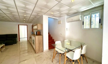 Resale - Villa - Orihuela Costa - La Zenia