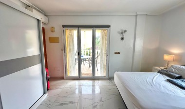 Resale - Villa - Orihuela Costa - La Zenia