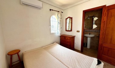 Resale - Villa - Orihuela Costa - La Zenia