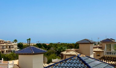 Resale - Villa - Orihuela Costa - La Zenia