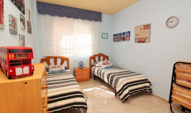 Resale - Apartment / flat - Orihuela Costa - Punta Prima