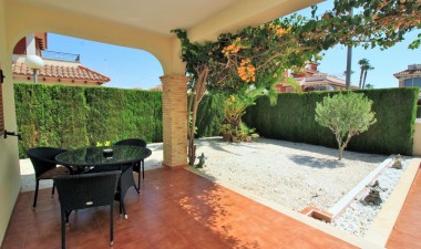 Resale - House - Orihuela Costa - Punta Prima