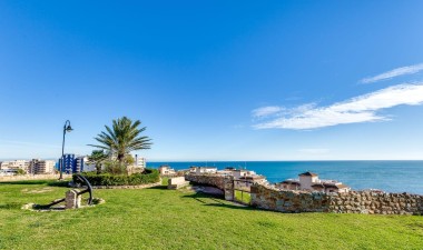 Resale - Apartment / flat - Torrevieja - La Mata