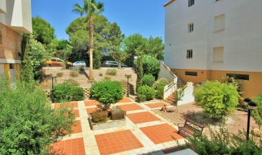 Resale - Apartment / flat - Orihuela Costa - Villamartín