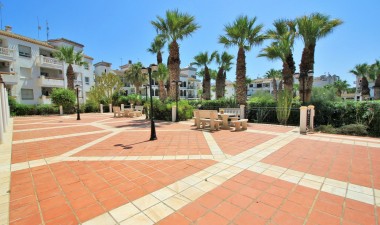 Resale - Apartment / flat - Orihuela Costa - Villamartín