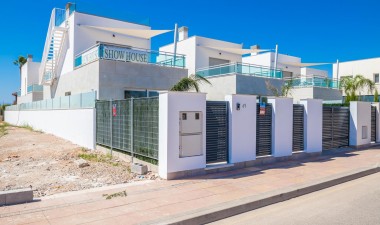 Nowy budynek - Villa - Los Alcázares - Torre del Rame