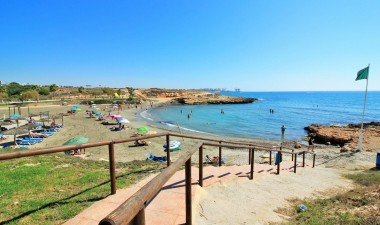 Resale - Apartment / flat - Orihuela Costa - Punta Prima