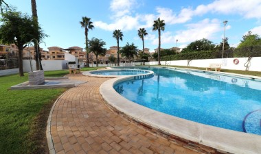 Resale - Townhouse - Torrevieja - Aguas nuevas 1