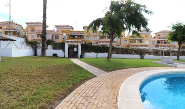 Resale - Townhouse - Torrevieja - Aguas nuevas 1