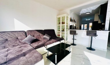 Resale - House - Torrevieja - Los altos